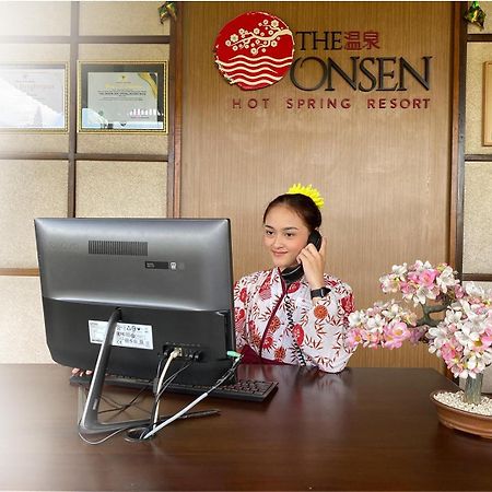 더 온센 핫 스프링 리조트 바투 외부 사진